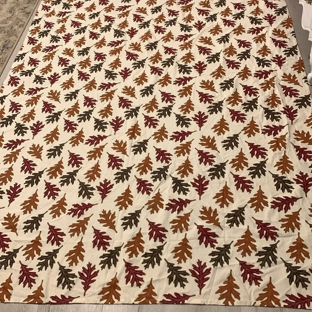 Fall autumn September Leaf Pattern Maple Foliage Nature‎ Multicolor tablecloth